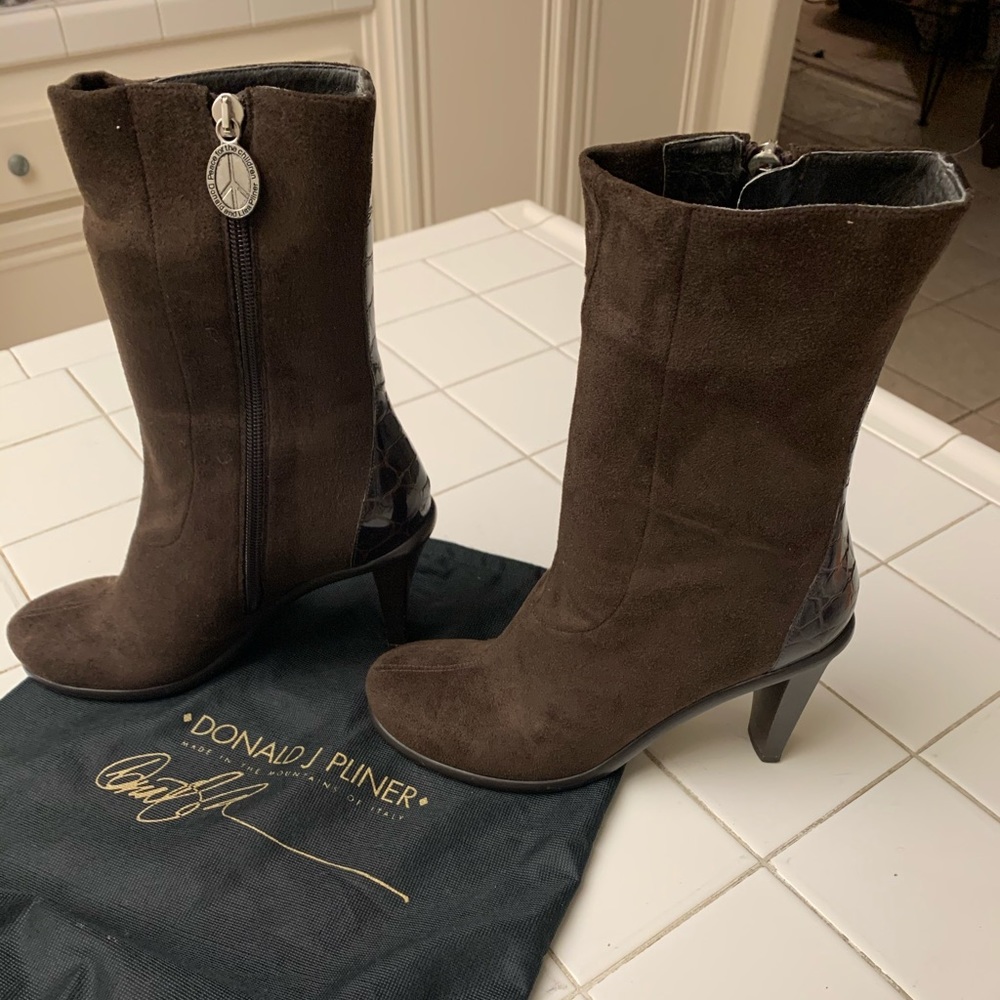 Donald J. Pliner Brown Suede/Leather Boots (Size7)